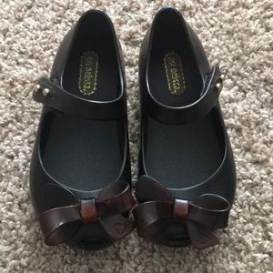 Mini Melissa Mary Janes- Black with dark brown bow